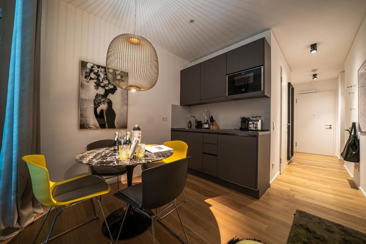 Luxury Apartments Duesseldorf Exterior photo